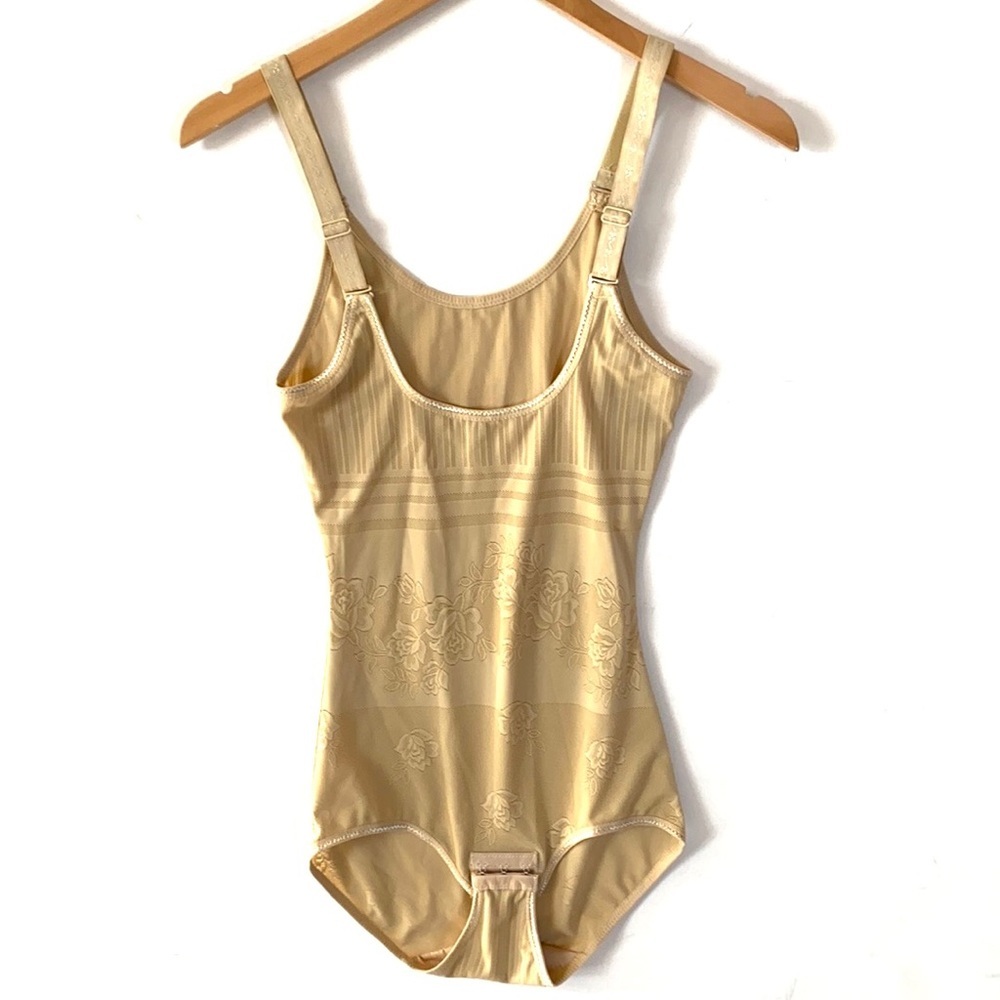 Tan Lace spandex Bodysuit, Size L